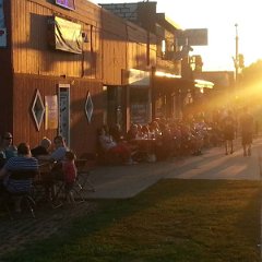 In addition to long lines for food, it was REALLY hot!